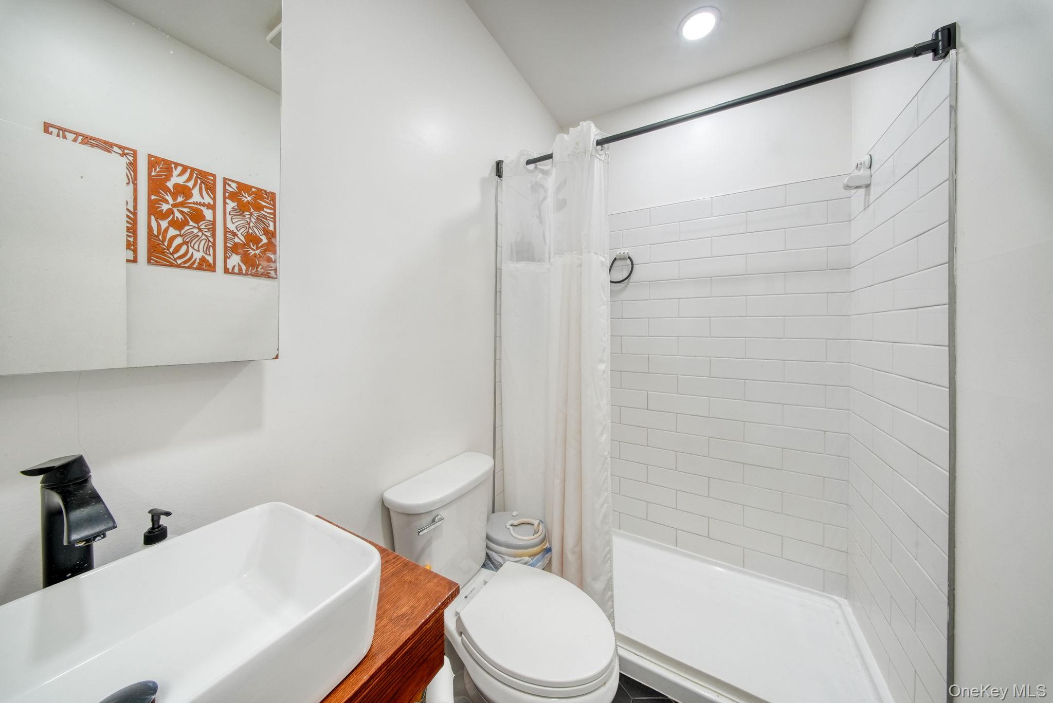 #18 photo, 16 Illing Drive, Woodbourne , NY 12788