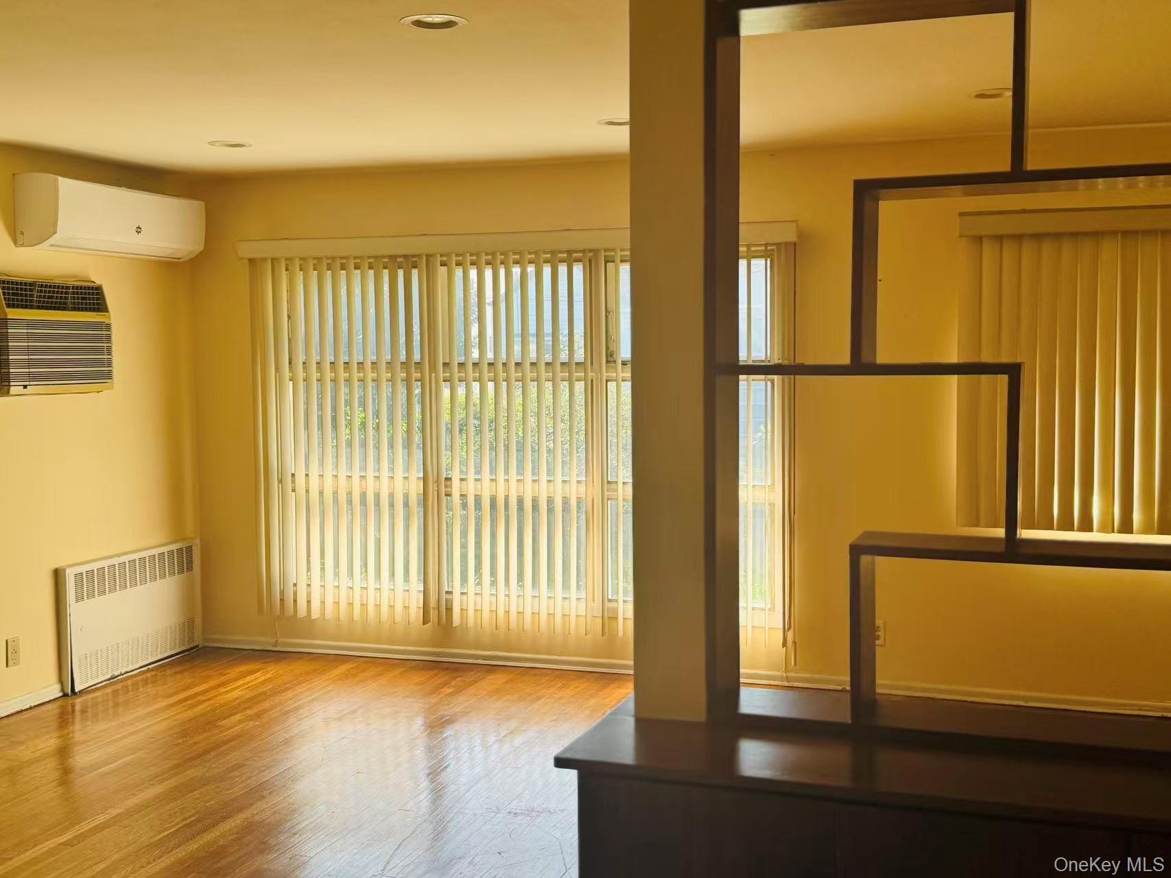 #10 photo, 199-28 24th Avenue, クイーンズ区 Whitestone , NY 11357