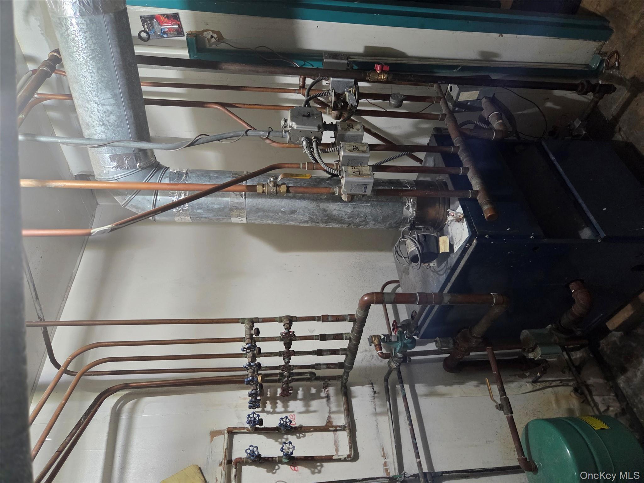 #5 photo, 10211 Strong Avenue, クイーンズ区 Corona , NY 11368