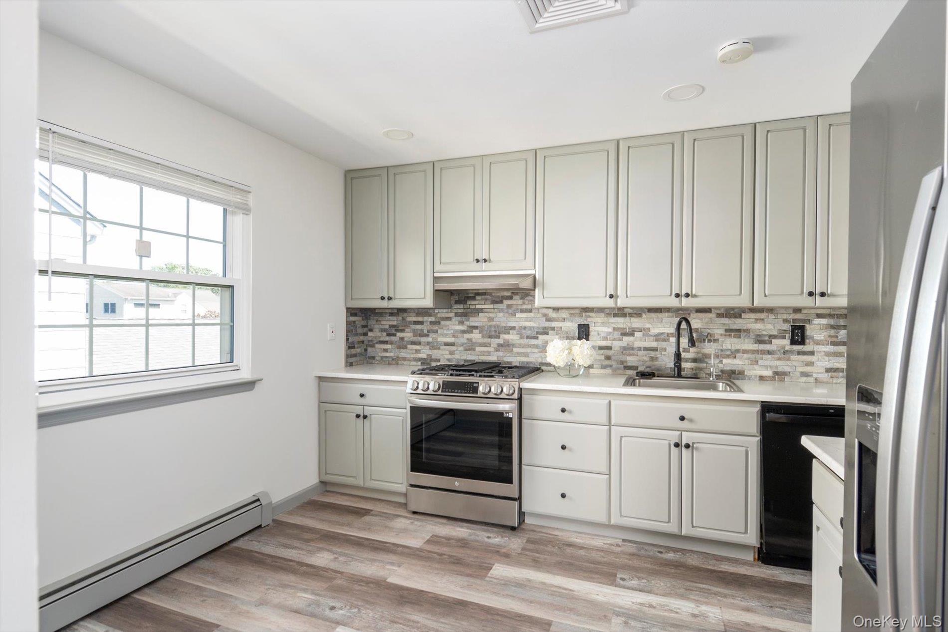 #3 photo, 2463 Rockville Centre Parkway, Oceanside , NY 11572