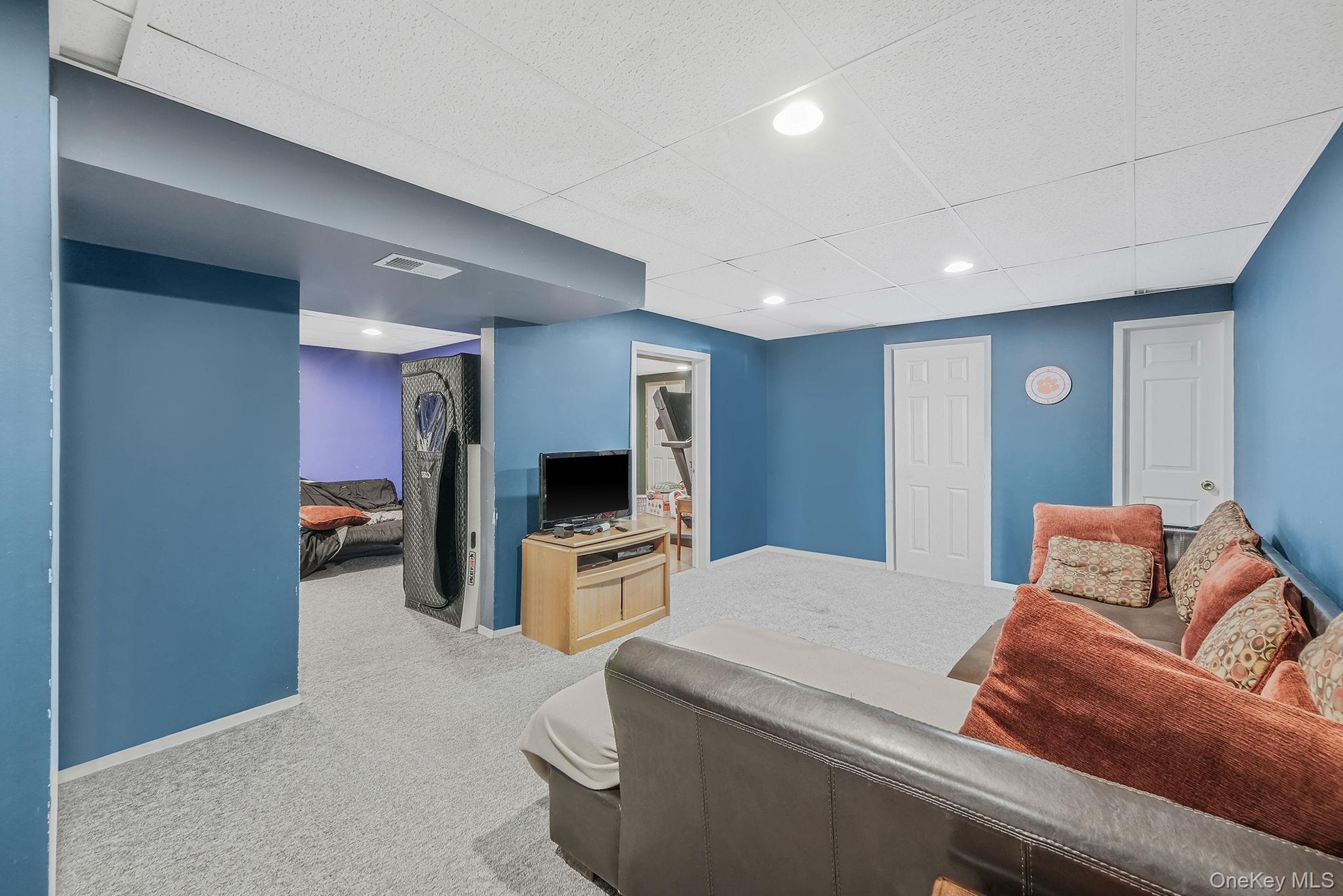 #18 photo, 5 Bridal Path, サフォーク郡 Center Moriches , NY 11934