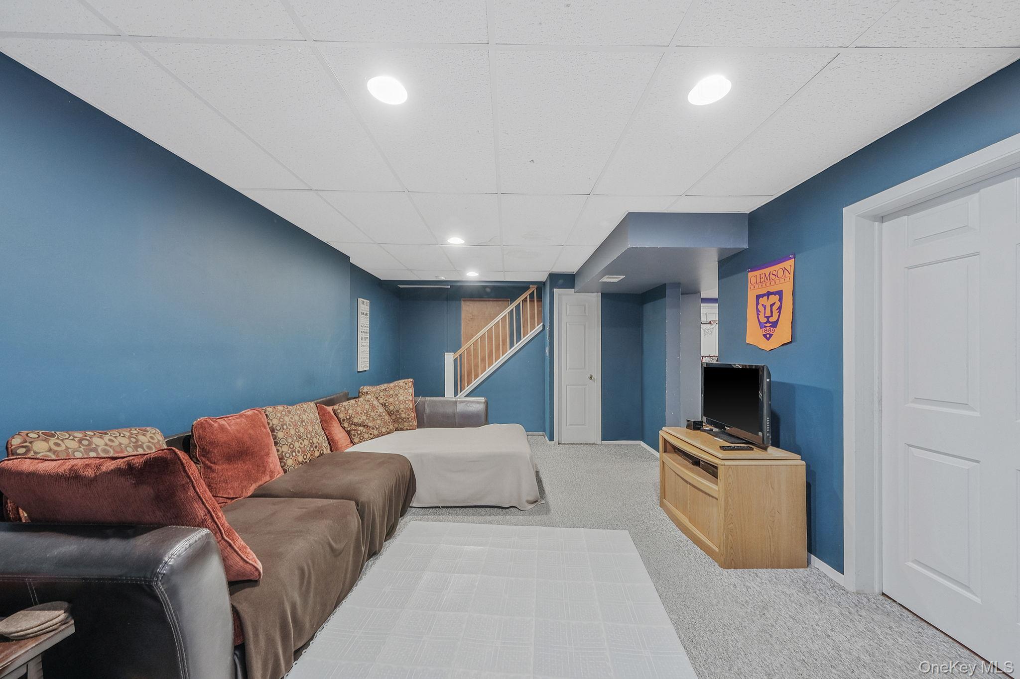 #19 photo, 5 Bridal Path, サフォーク郡 Center Moriches , NY 11934