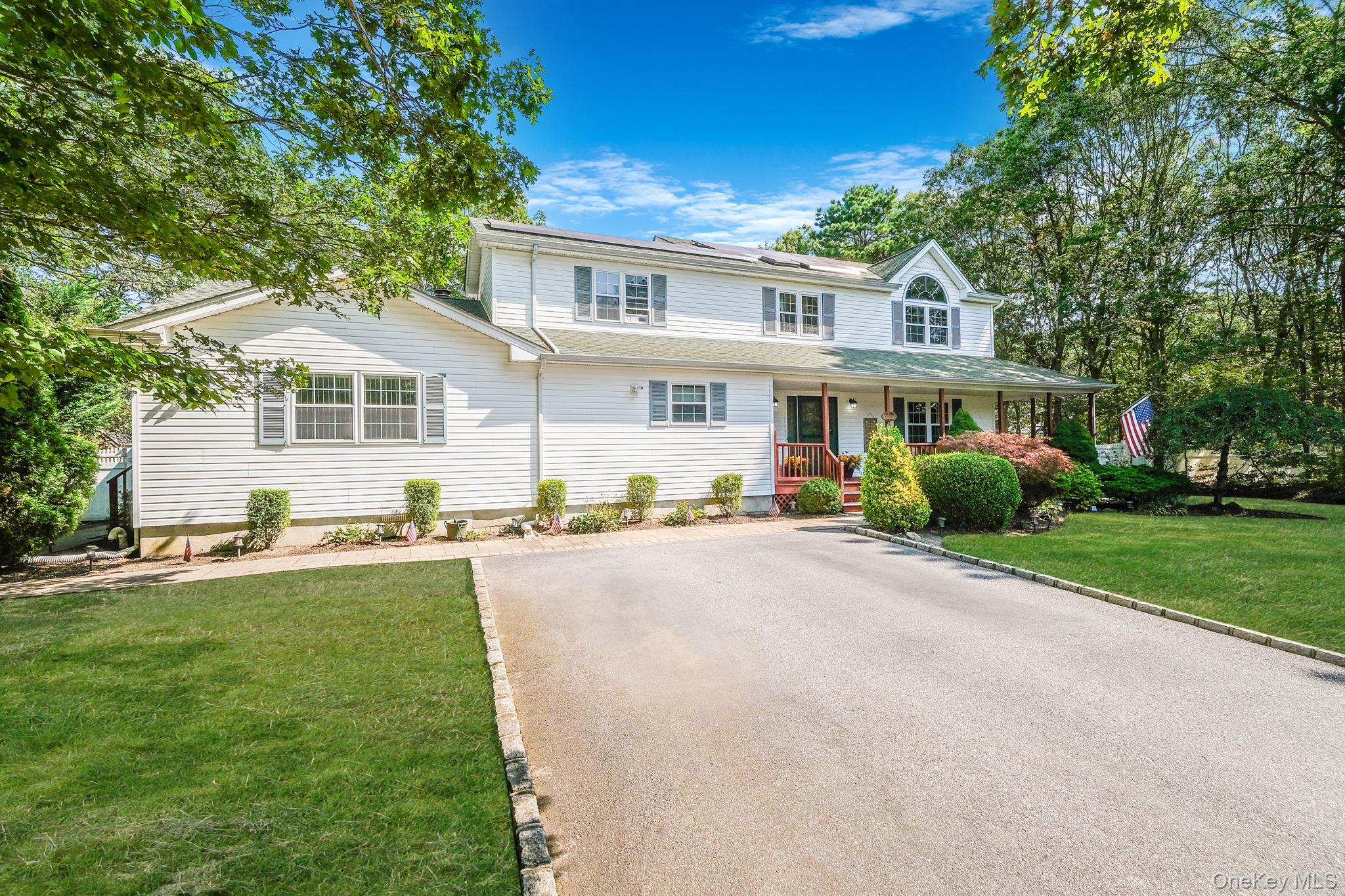 #2 photo, 5 Bridal Path, サフォーク郡 Center Moriches , NY 11934