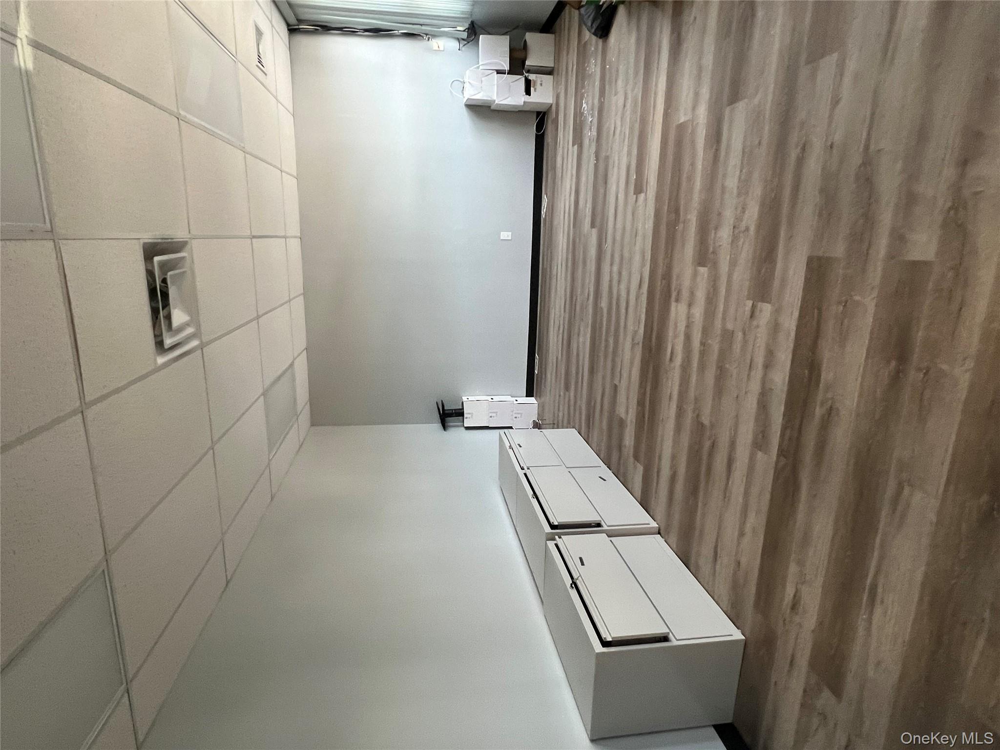 #1 photo, 1805 #11 5th Avenue, サフォーク郡 Bay Shore , NY 11706