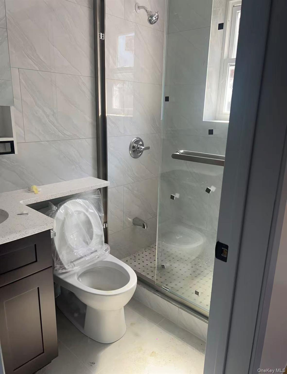 #4 photo, 1109 Clarence Avenue, Bronx , NY 10465