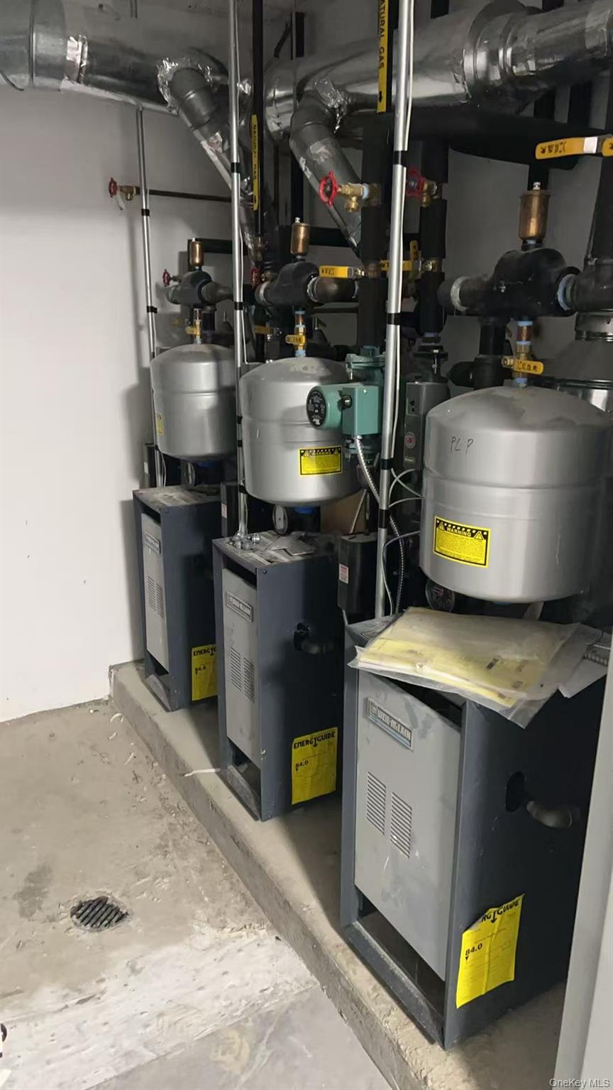 #14 photo, 1111 Clarence Avenue, Bronx , NY 10465