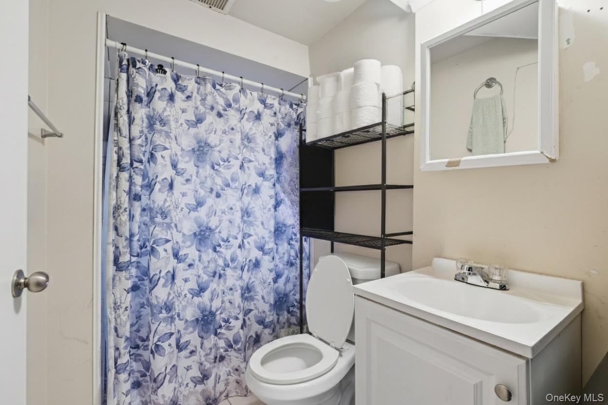 #8 photo, 167 Gibson Avenue, Brentwood , NY 11717