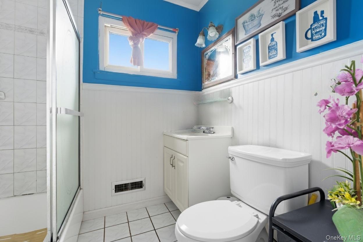 #9 photo, 167 Gibson Avenue, Brentwood , NY 11717