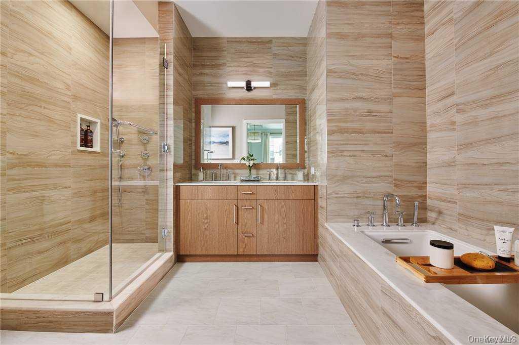 #5 photo, 100 Garvies Point Road, ナッソー郡 Glen Cove , NY 11542