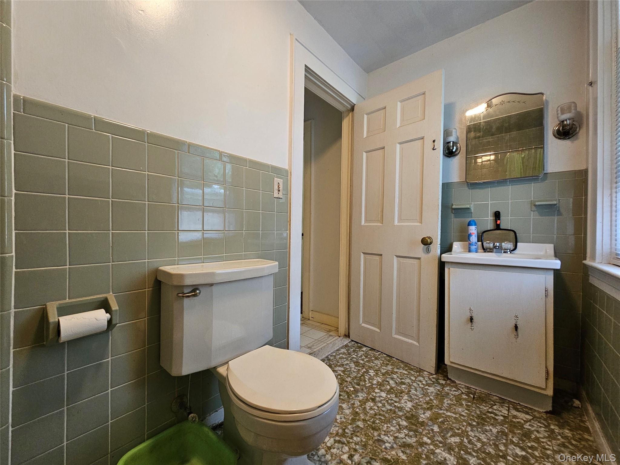 #14 photo, 28 Cross Street, Locust Valley , NY 11560