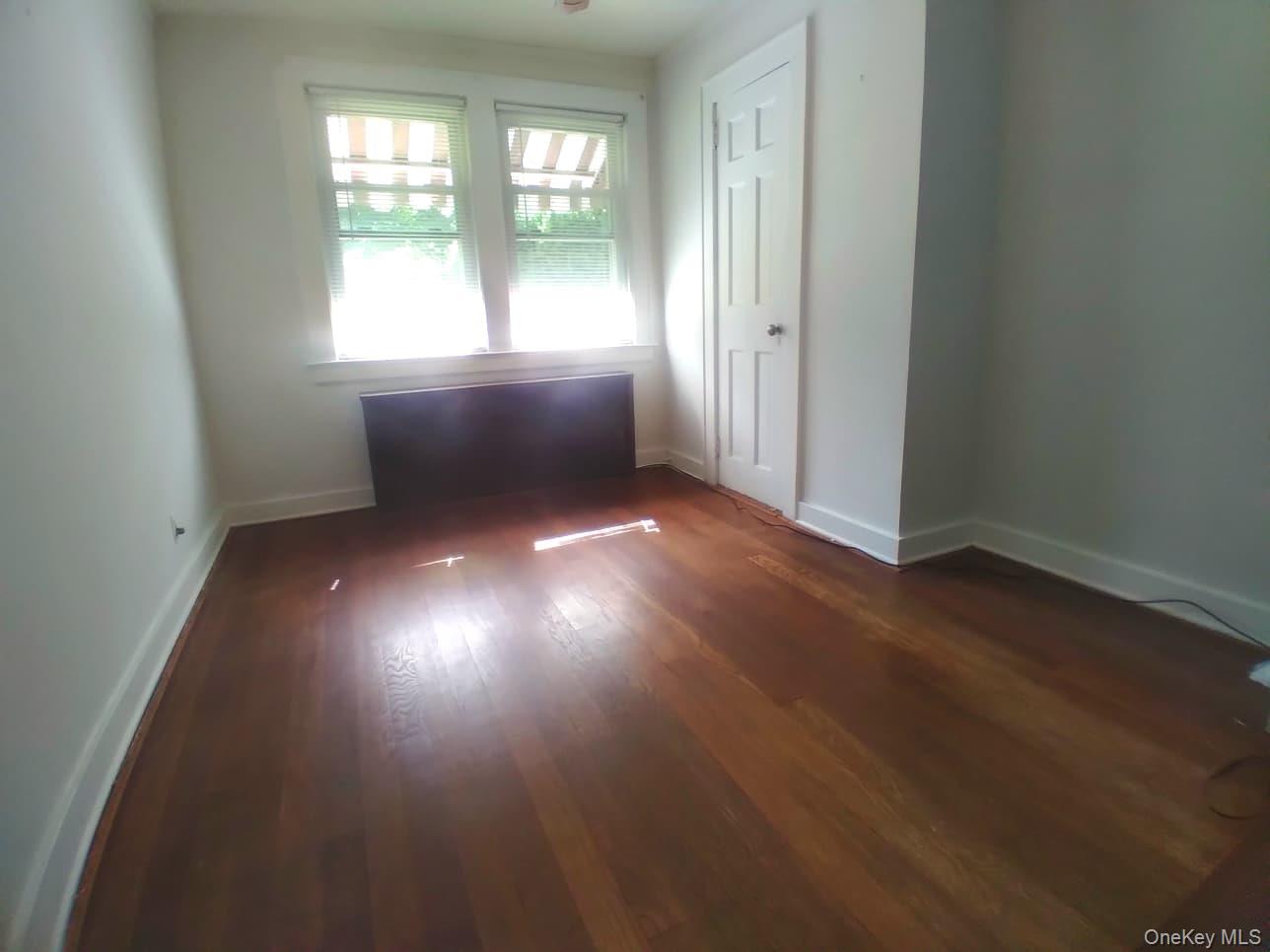 #17 photo, 28 Cross Street, Locust Valley , NY 11560