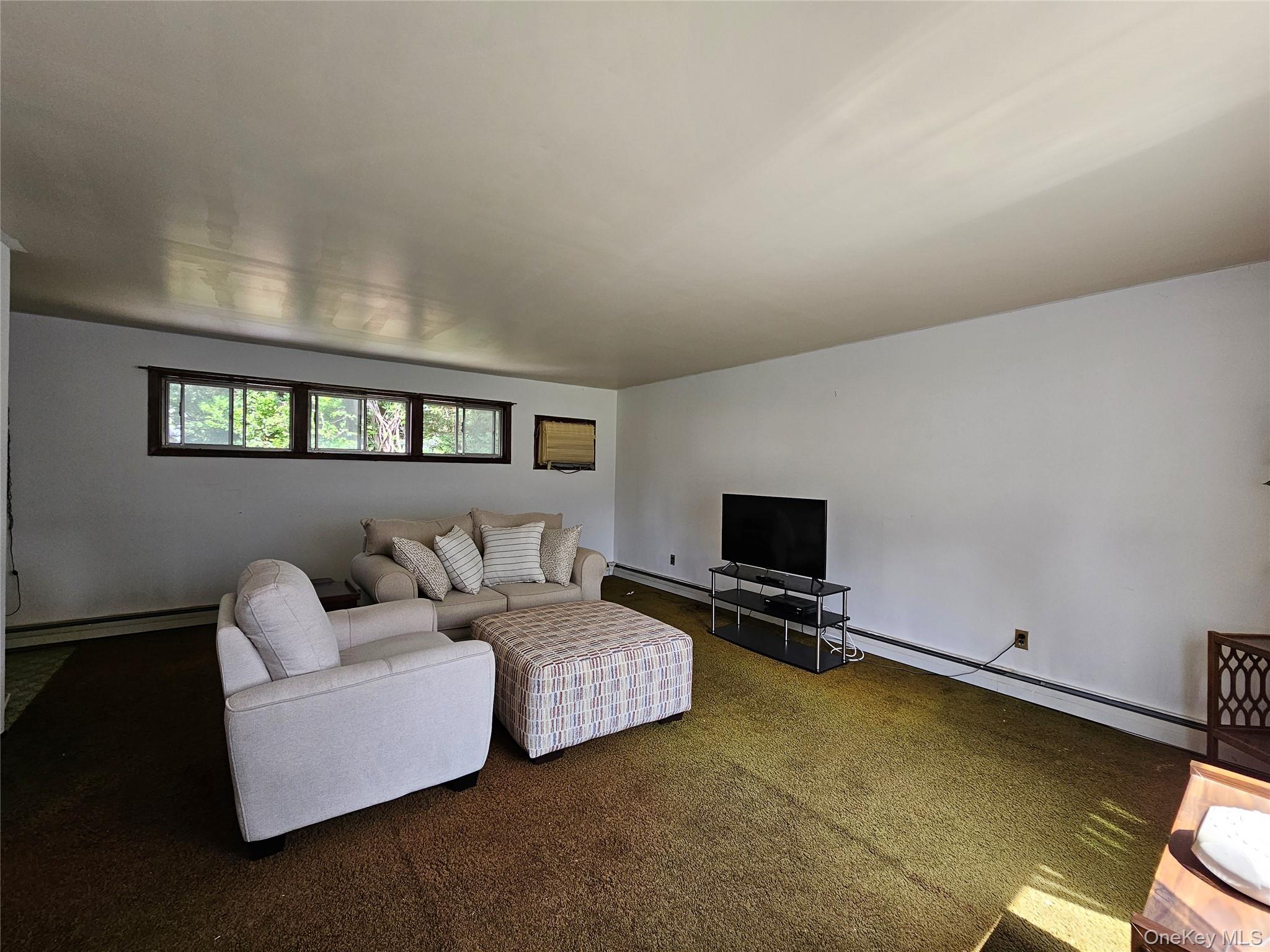 #5 photo, 28 Cross Street, Locust Valley , NY 11560