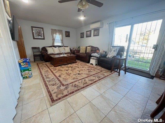 #13 photo, 163-39 21st Avenue, クイーンズ区 Whitestone , NY 11357