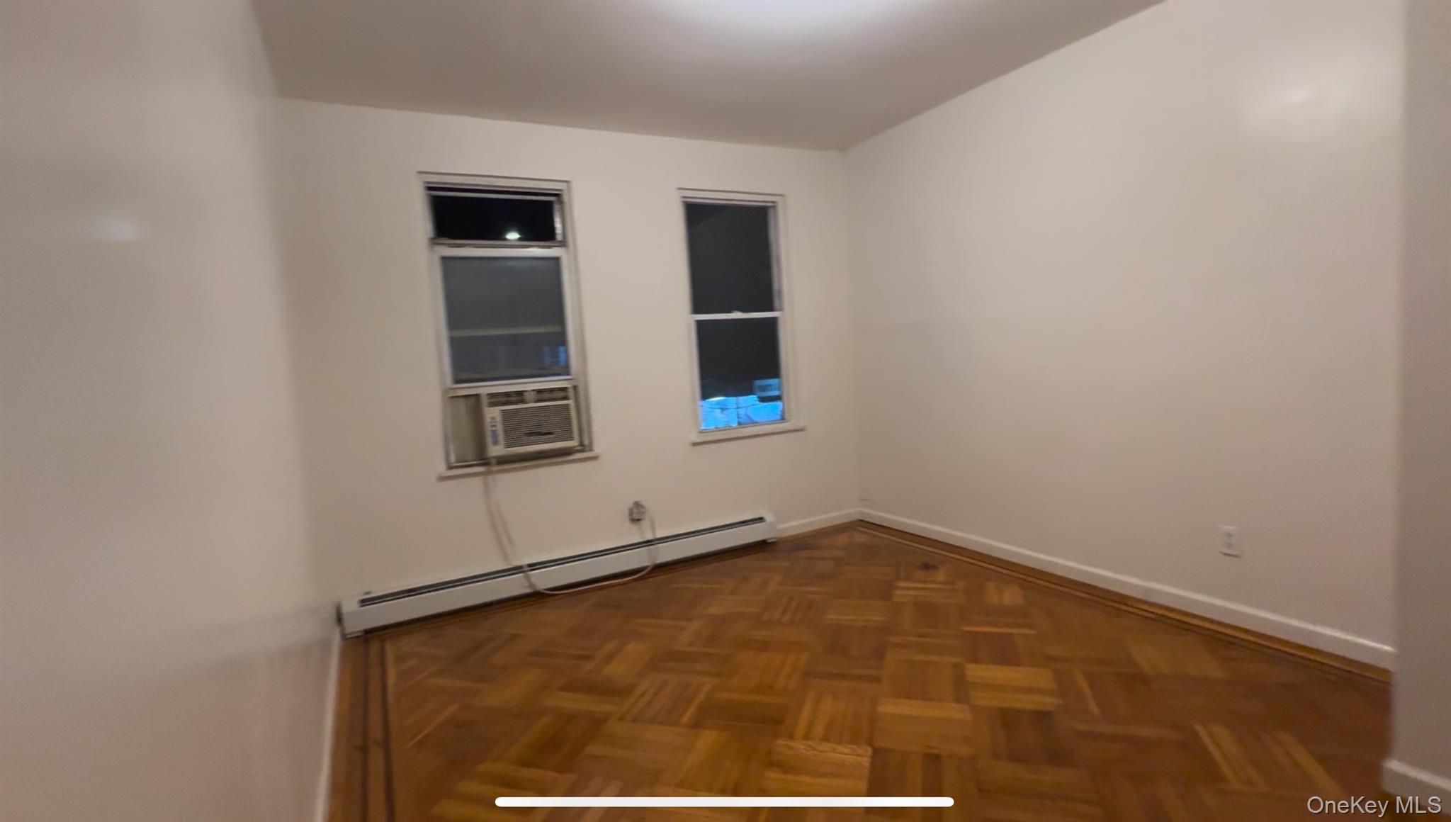 #4 photo, 220-29 Hempstead Ave, クイーンズ区 Queens Village , NY 11429