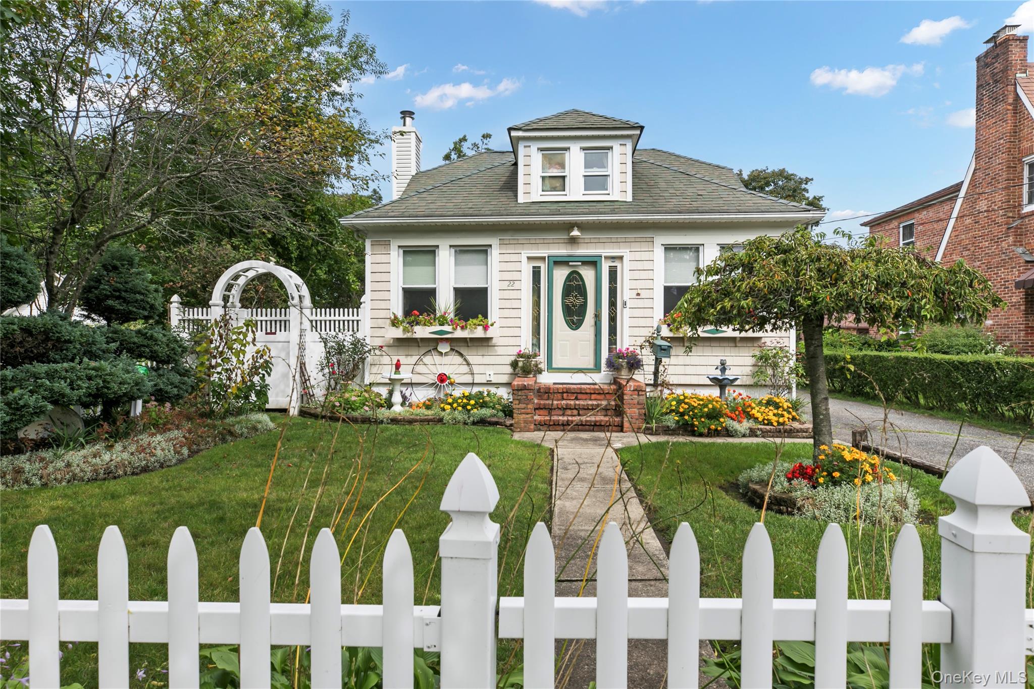 #2 photo, 22 3rd Avenue, Central Islip , NY 11722