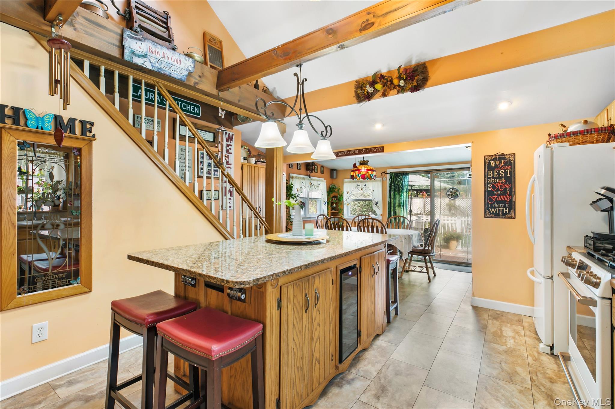 #5 photo, 22 3rd Avenue, Central Islip , NY 11722