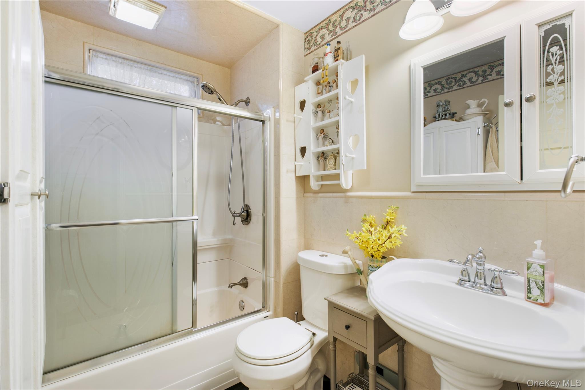 #8 photo, 22 3rd Avenue, Central Islip , NY 11722