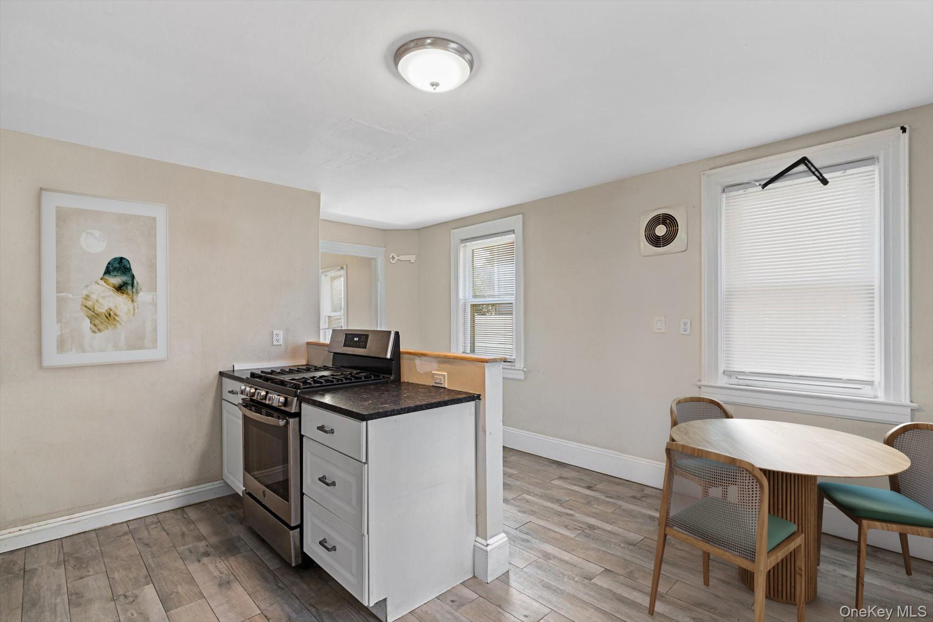 #4 photo, 20 Waldo Avenue, Greenvale , NY 11548