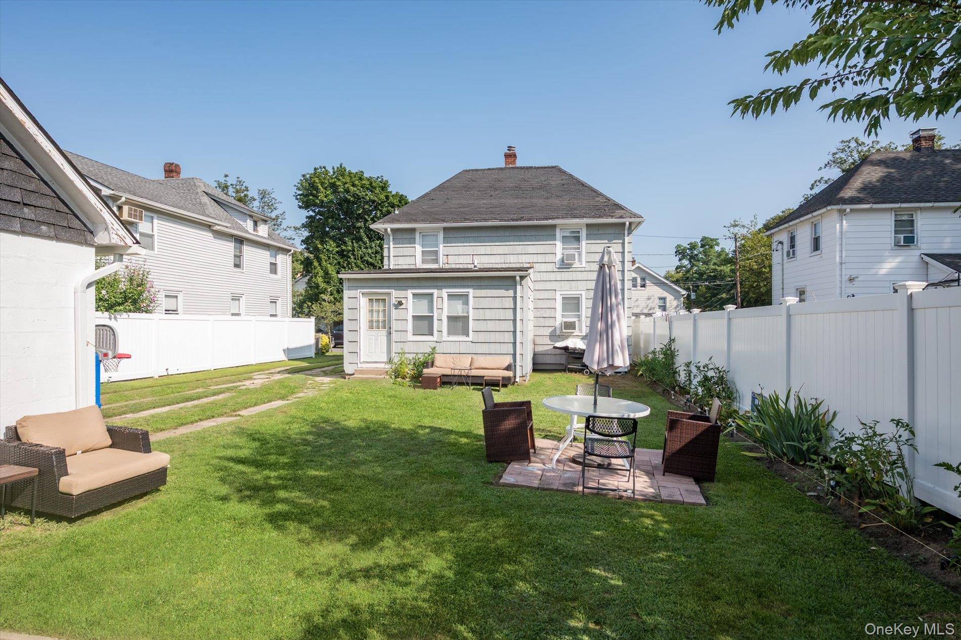 #7 photo, 20 Waldo Avenue, Greenvale , NY 11548