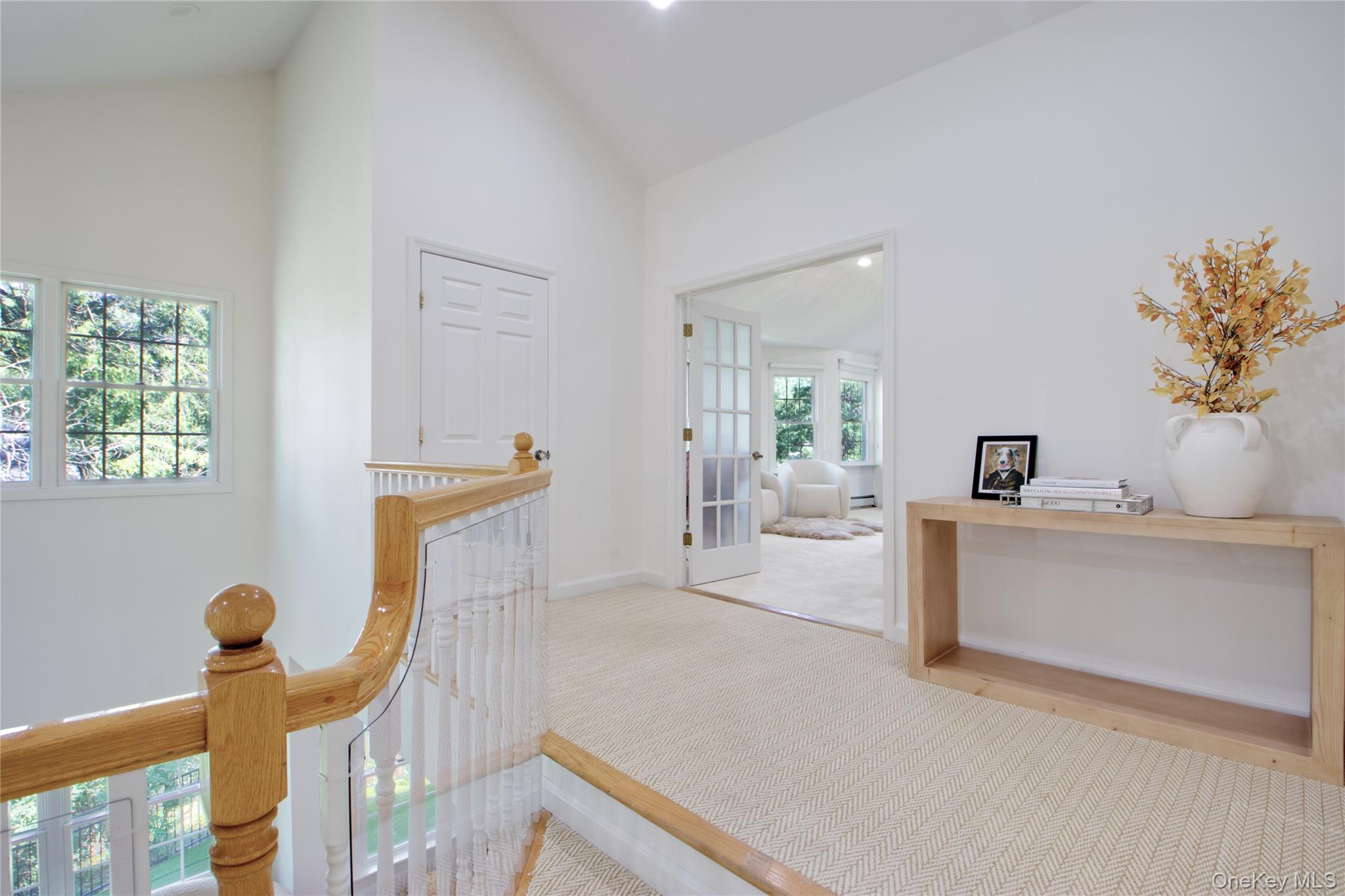 #16 photo, 39 Squirrel Hill Road, East Hills , NY 11577