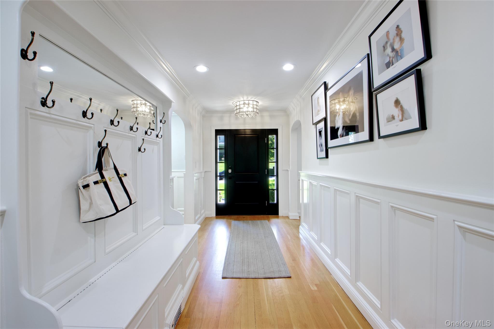 #5 photo, 39 Squirrel Hill Road, East Hills , NY 11577