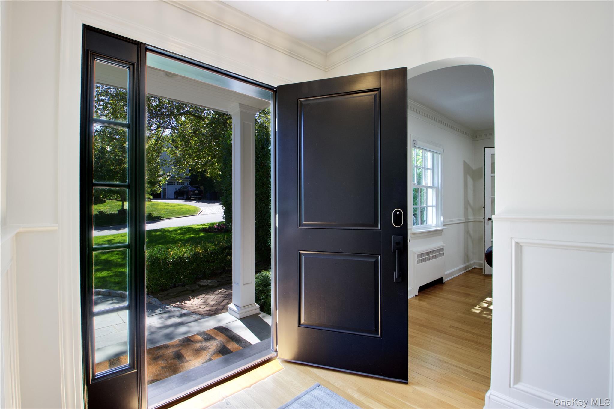 #6 photo, 39 Squirrel Hill Road, East Hills , NY 11577