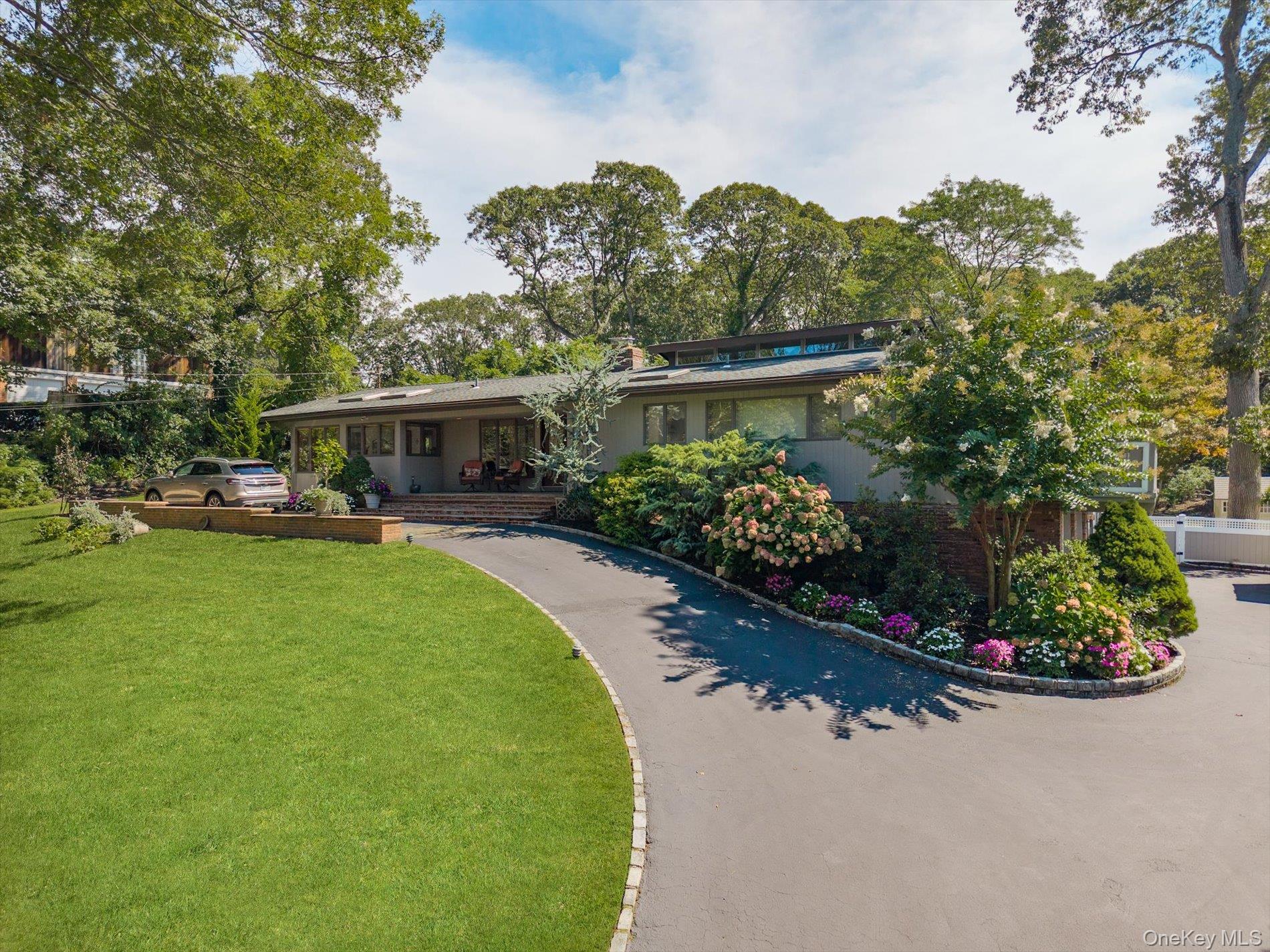 #2 photo, 17 Treeview Drive, サフォーク郡 Melville , NY 11747