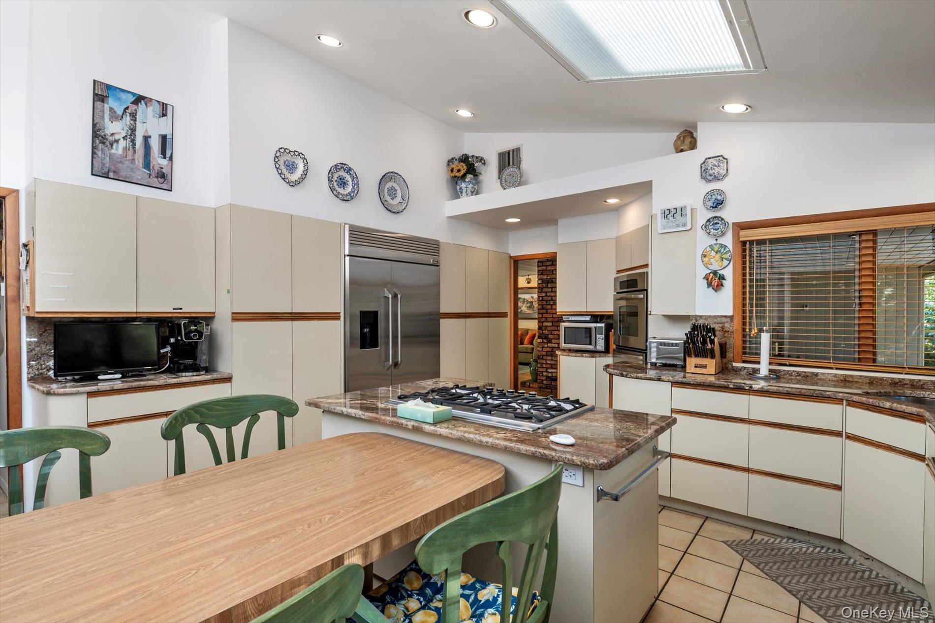 #9 photo, 17 Treeview Drive, サフォーク郡 Melville , NY 11747