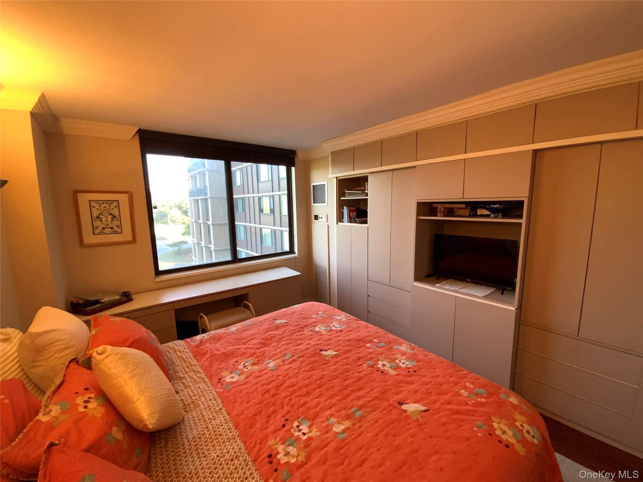 #14 photo, 26910 Grand Central Parkway, クイーンズ区 Floral Park , NY 11005