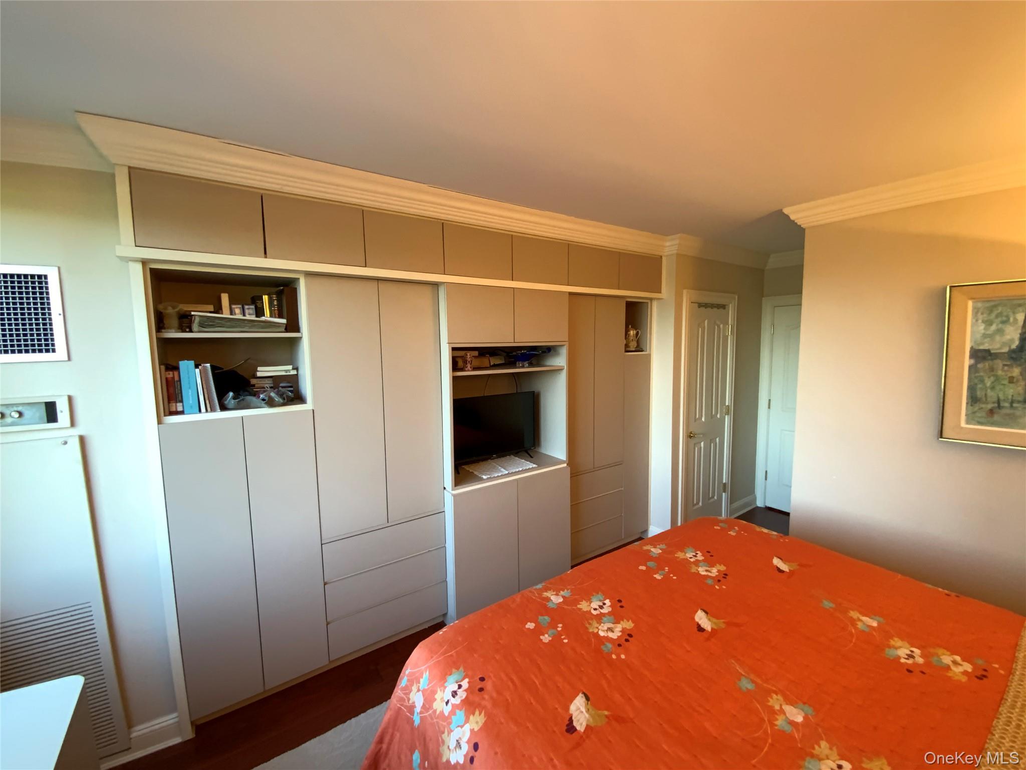 #16 photo, 26910 Grand Central Parkway, クイーンズ区 Floral Park , NY 11005