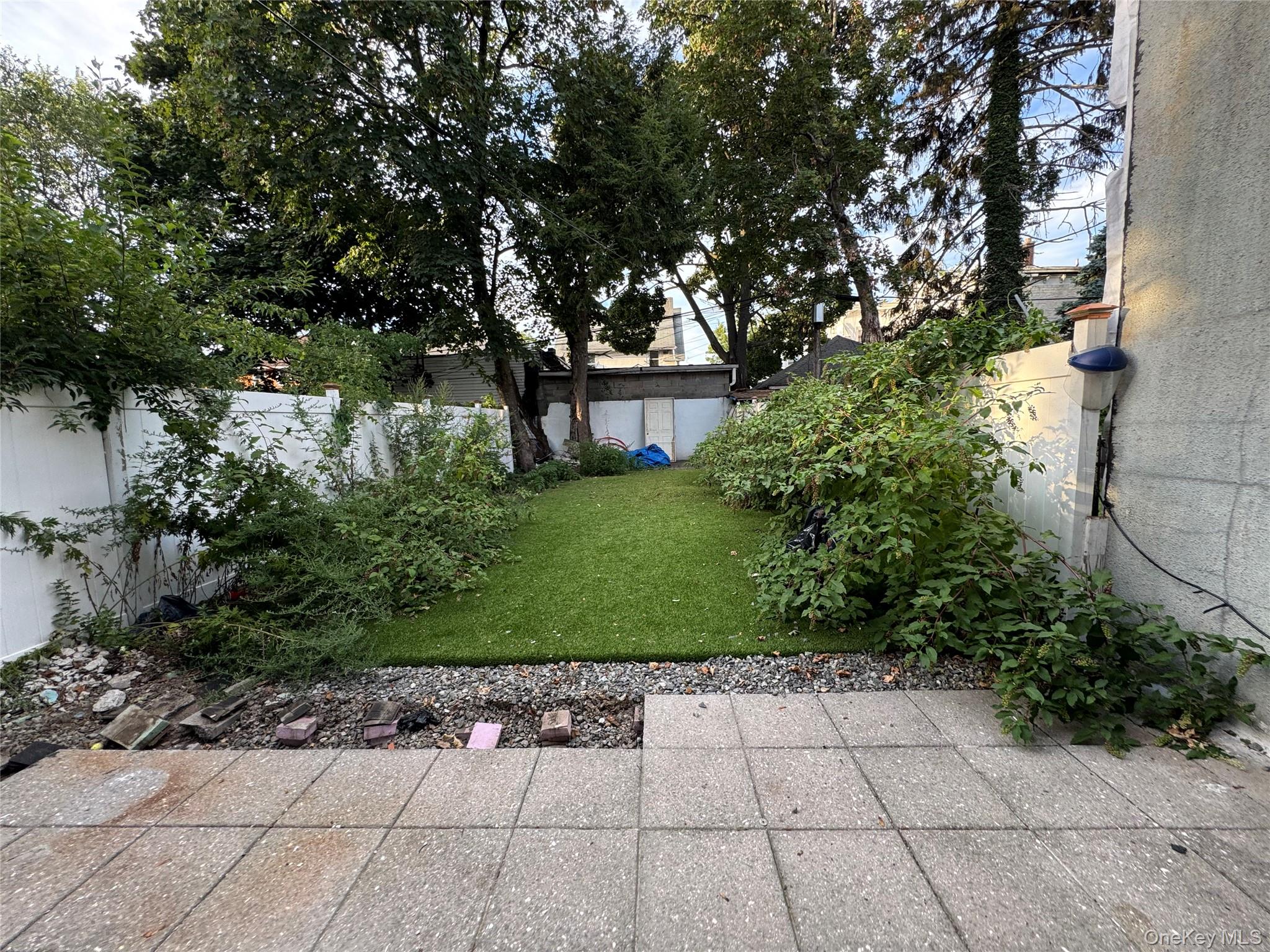 #11 photo, 220-29 Hempstead Ave, クイーンズ区 Queens Village , NY 11429