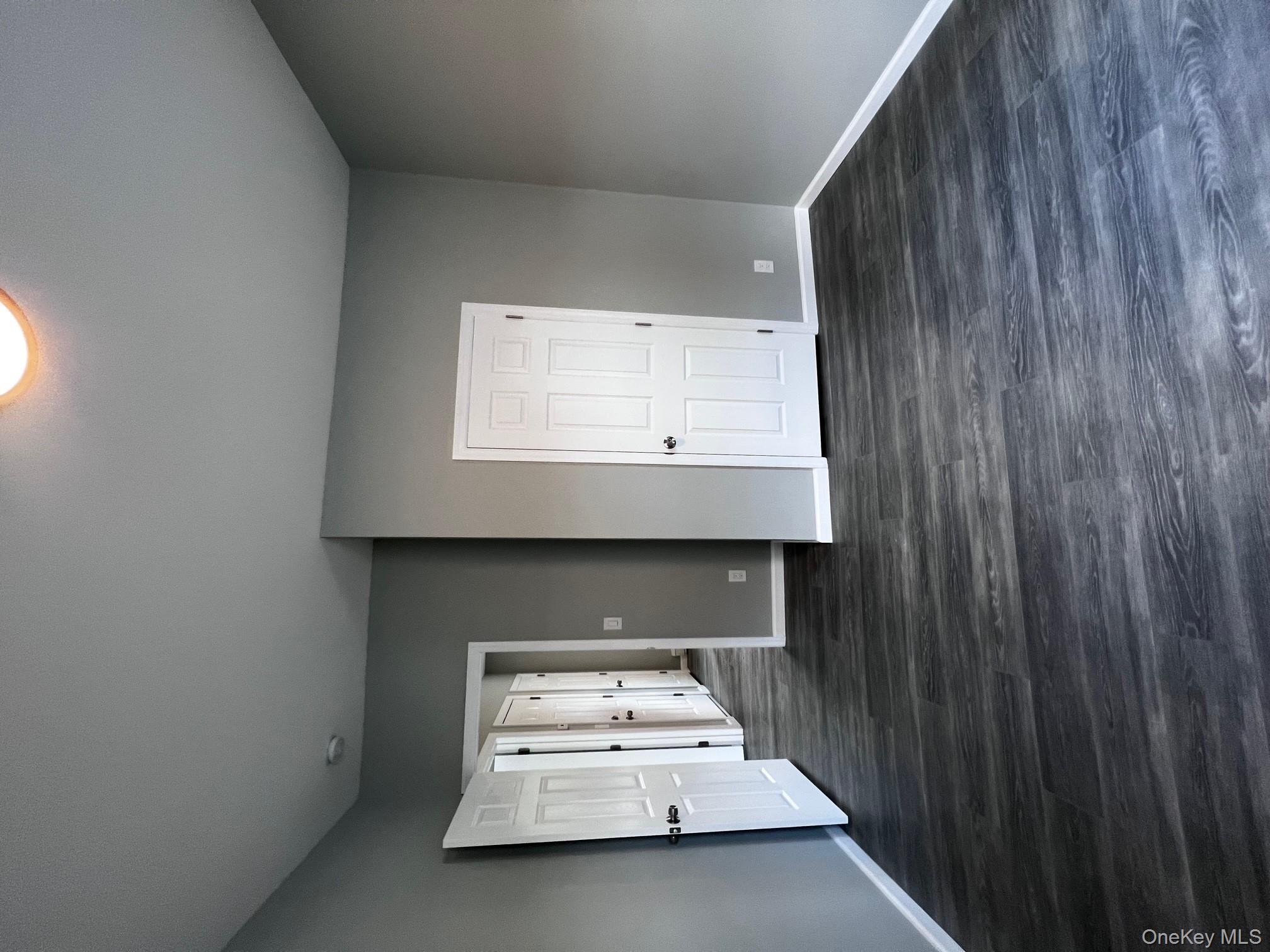 #10 photo, 80 Grant Avenue, サフォーク郡 Islip , NY 11751