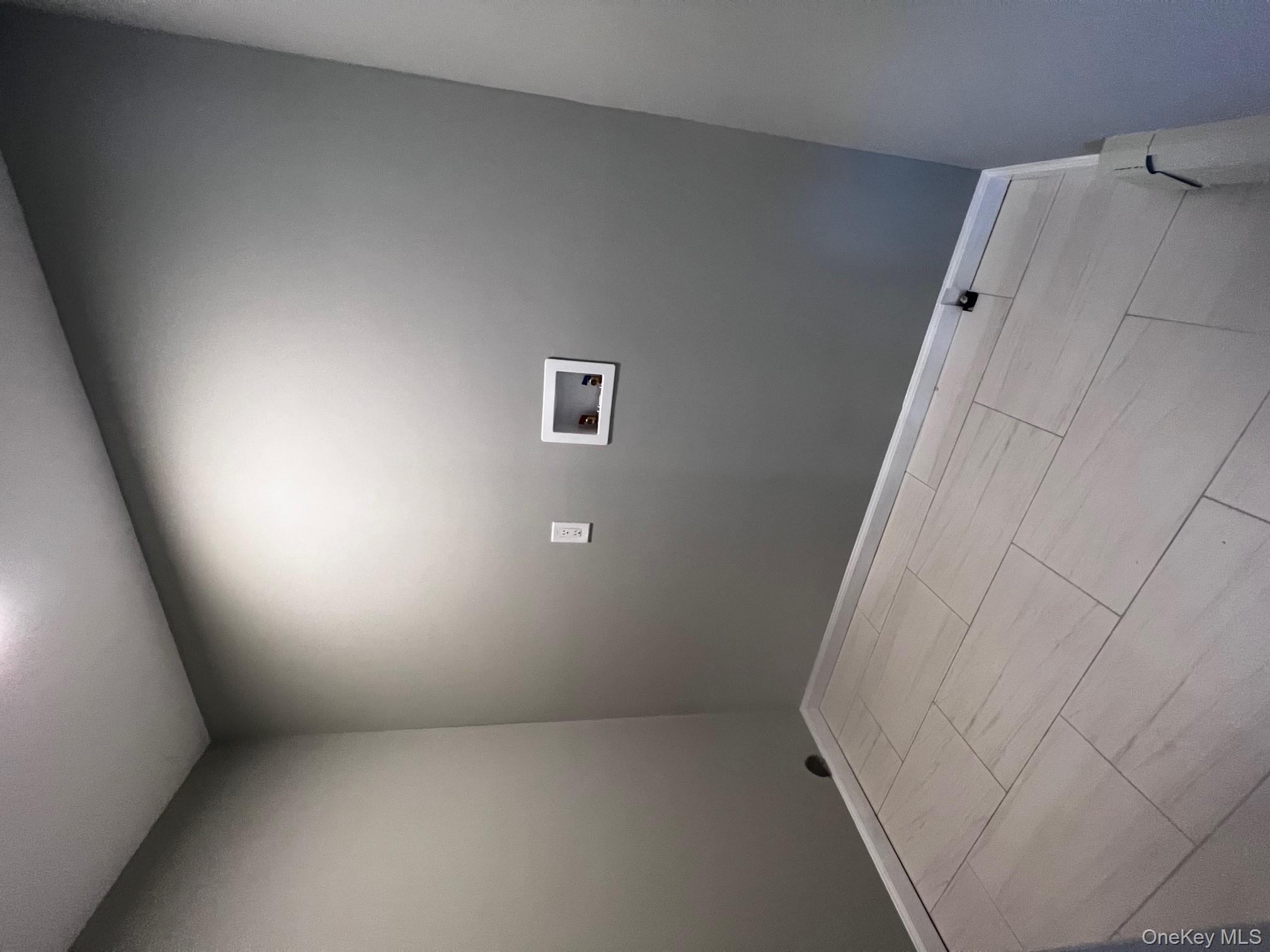 #3 photo, 80 Grant Avenue, サフォーク郡 Islip , NY 11751