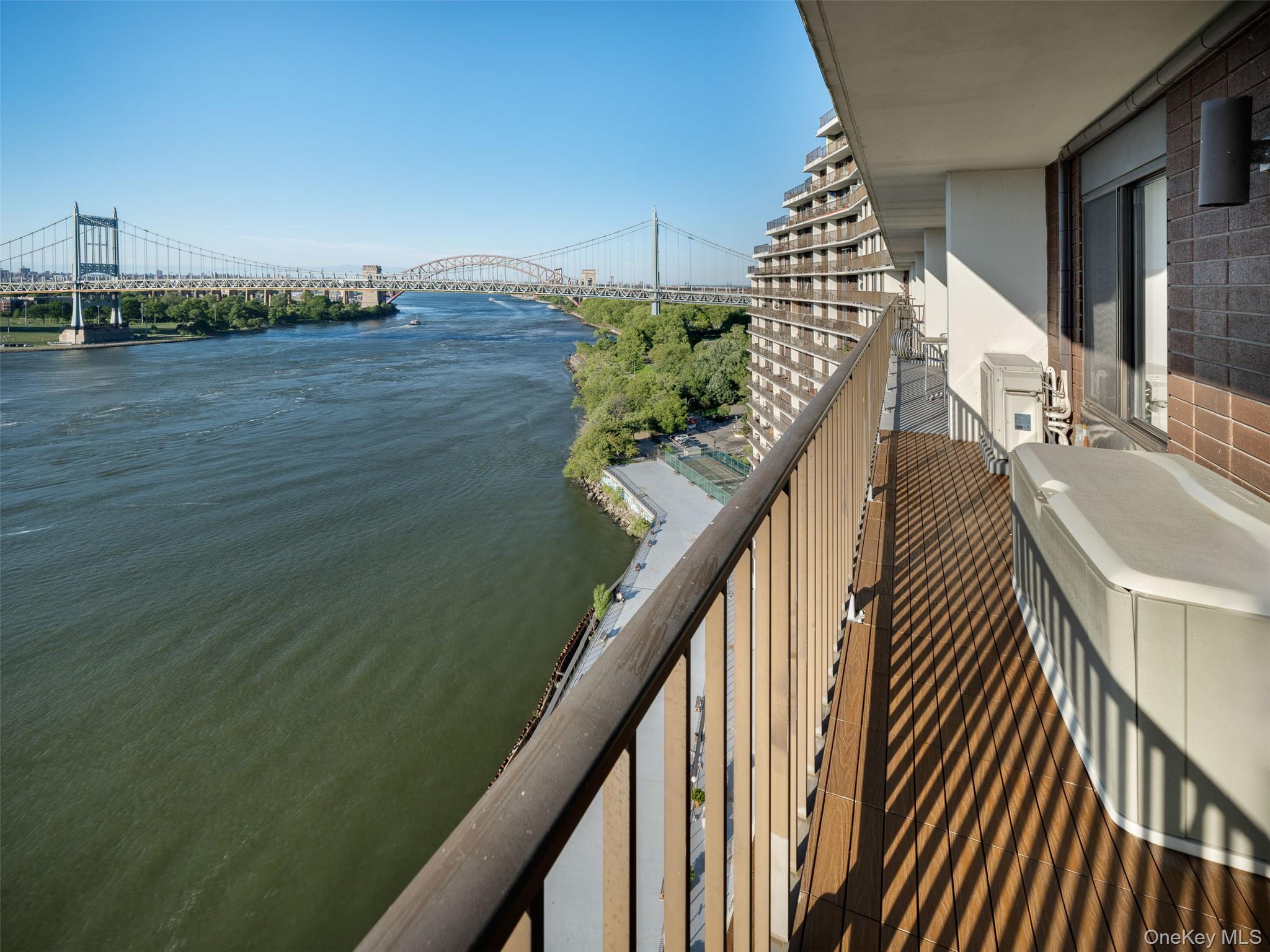 #14 photo, 25-40 Shore Boulevard, クイーンズ区 Astoria , NY 11102