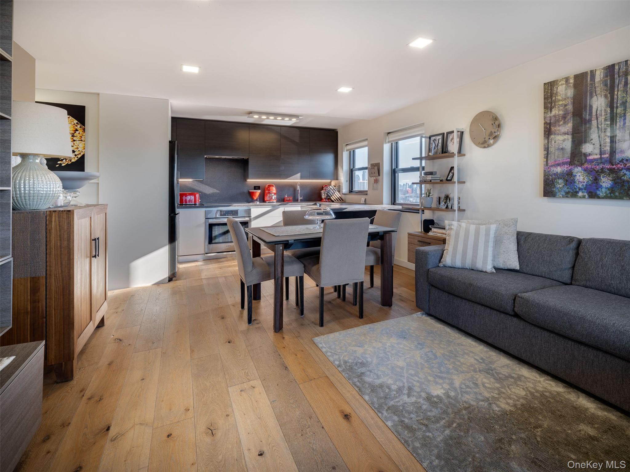 #4 photo, 25-40 Shore Boulevard, クイーンズ区 Astoria , NY 11102