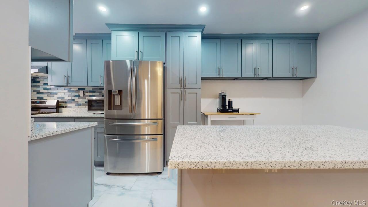 #13 photo, 67-40 Booth Street, クイーンズ区 Rego Park , NY 11374