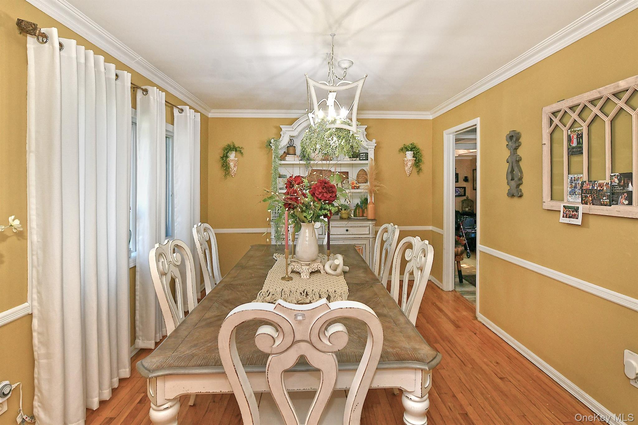 #9 photo, 4 Cranford Road, Plainview , NY 11803