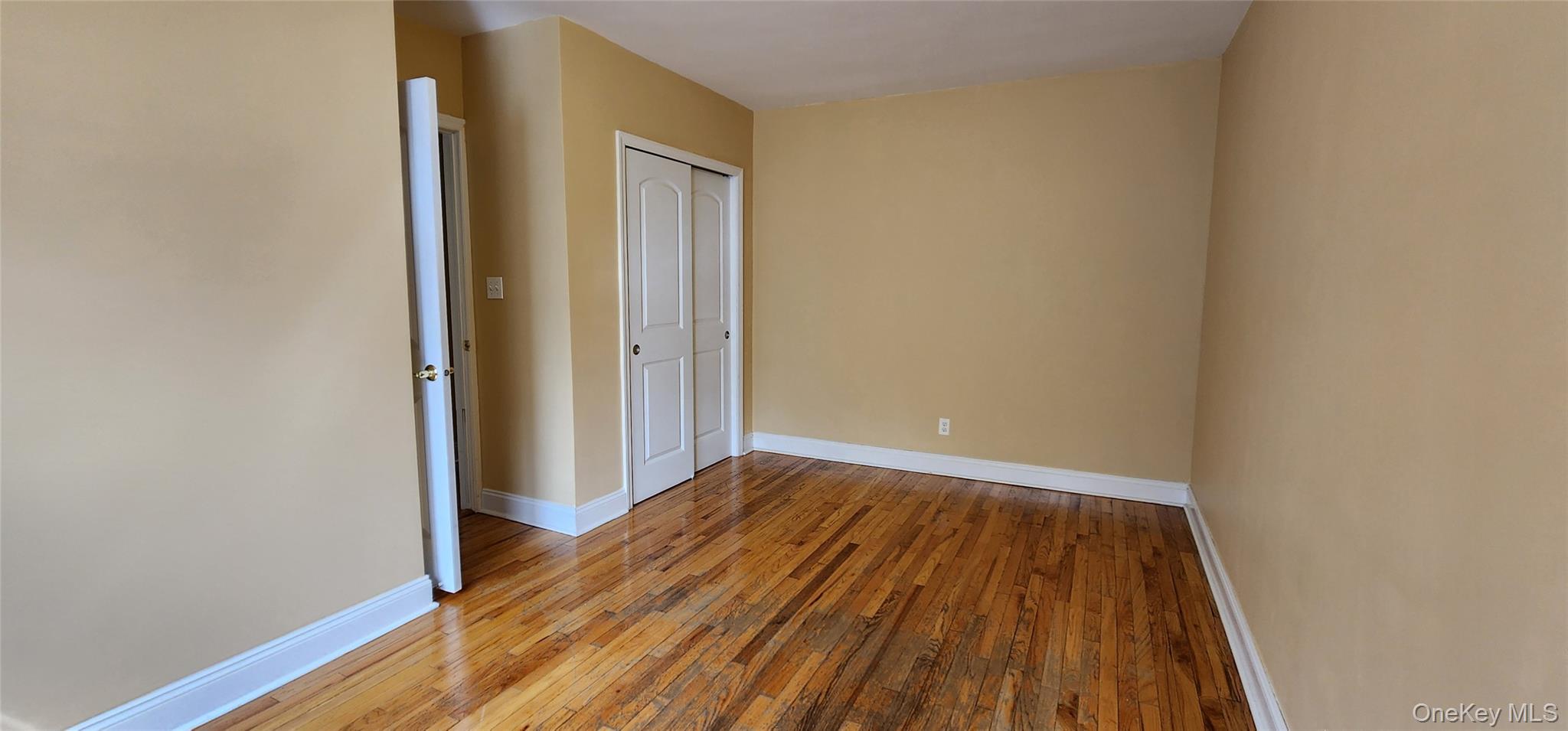 #9 photo, 141-39 Union Turnpike, クイーンズ区 Flushing , NY 11367