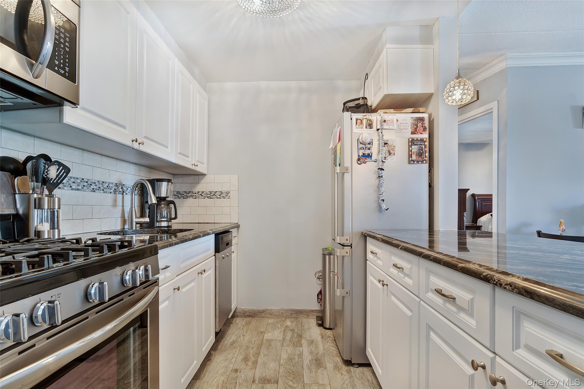 #8 photo, 138 Beach 125th Street, Belle Harbor , NY 11694