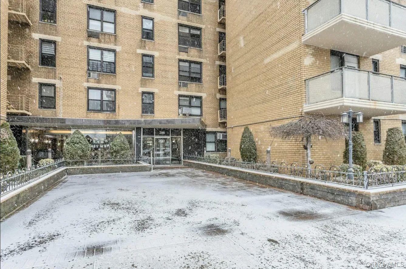#2 photo, 200 Corbin Place, Brooklyn , NY 11235