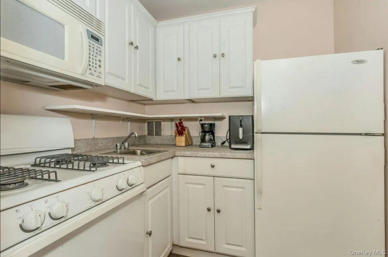 #7 photo, 200 Corbin Place, Brooklyn , NY 11235