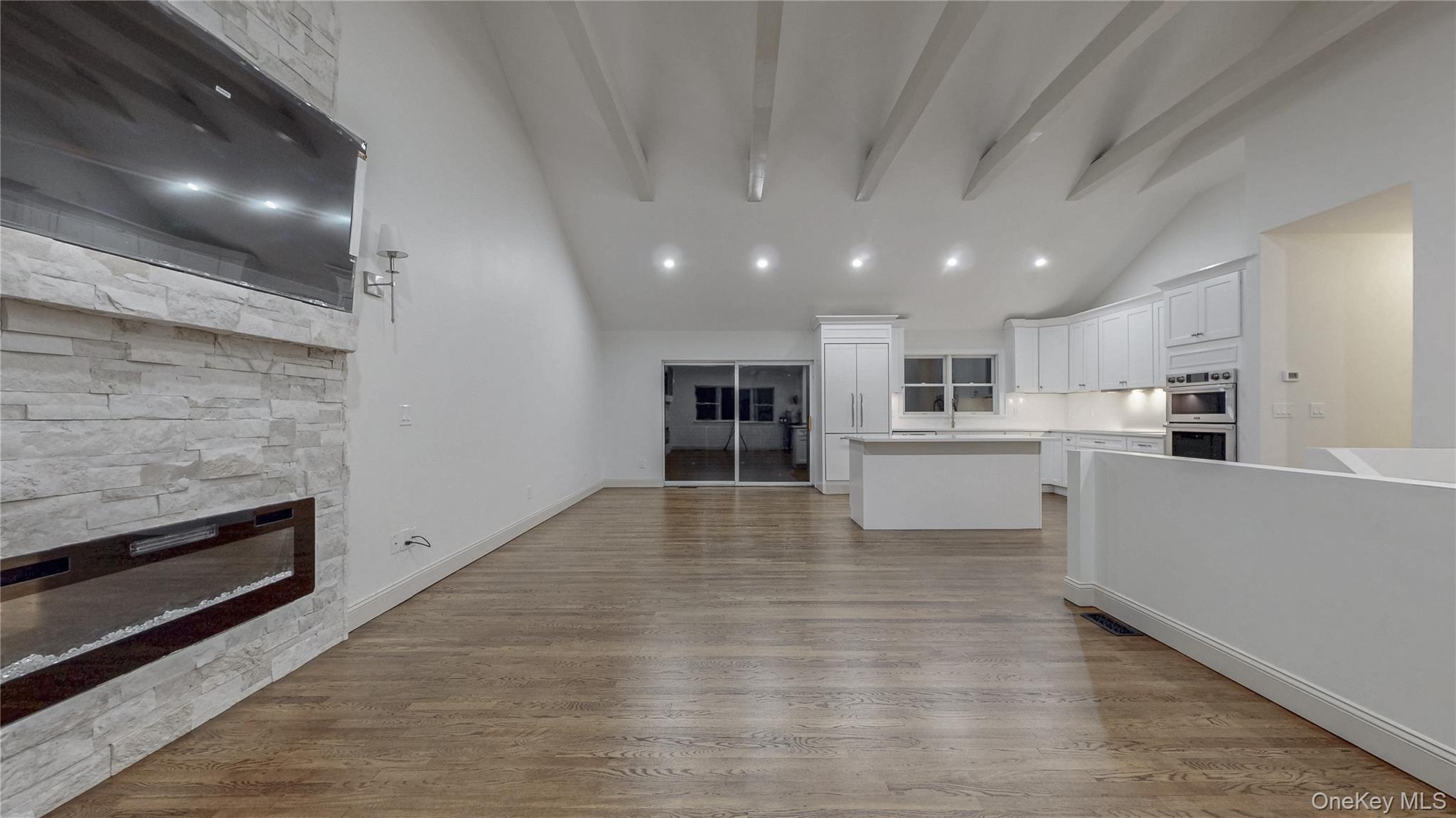 #8 photo, 177 Red Creek Road, サフォーク郡 Hampton Bays , NY 11946