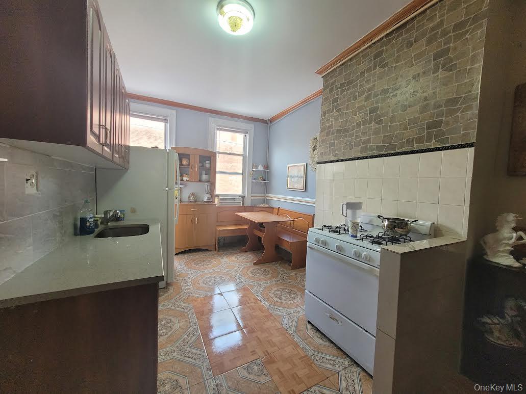 #8 photo, 283 Wyckoff Avenue, ブルックリン区 Brooklyn , NY 11237