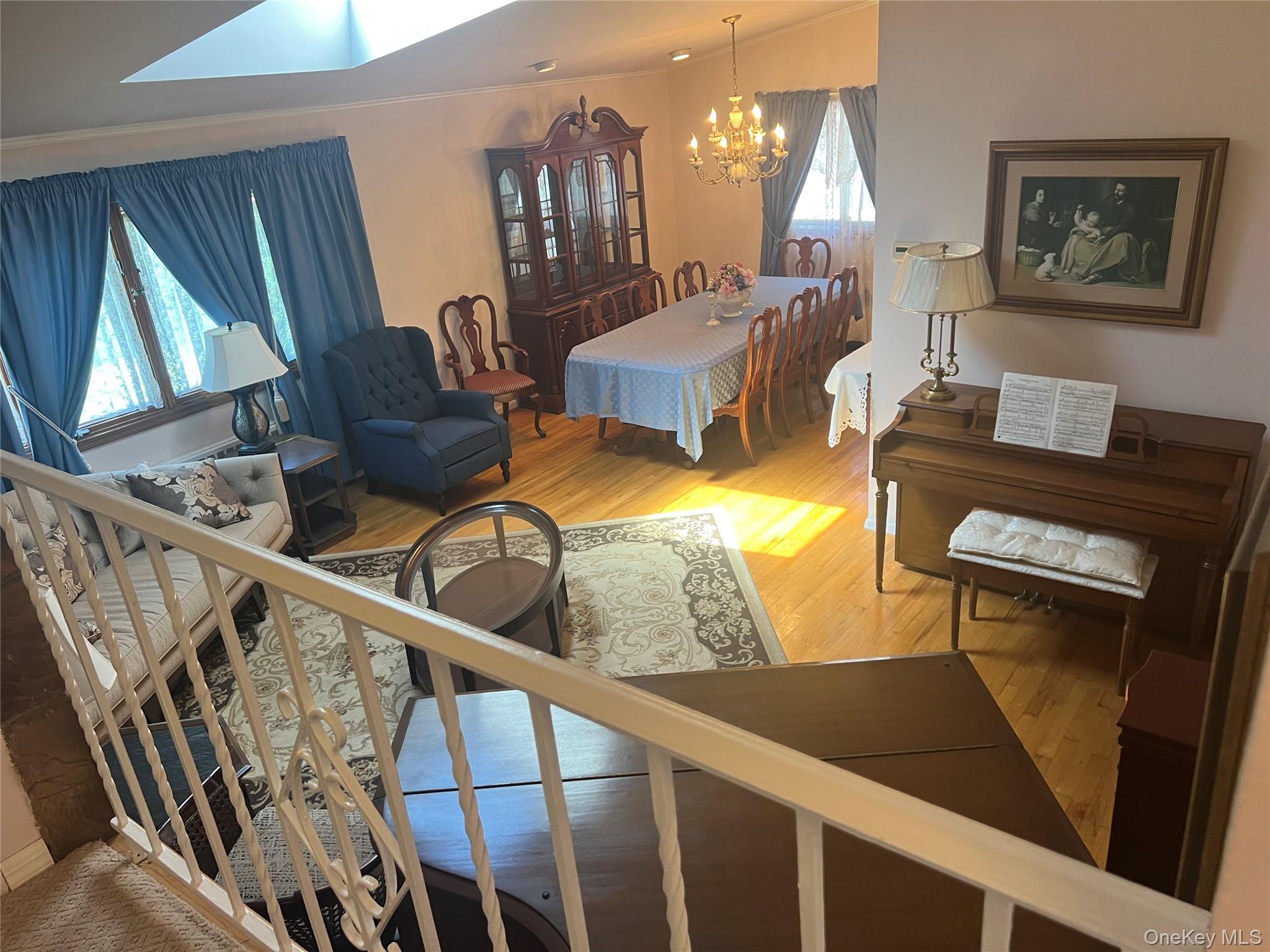 #12 photo, 614 Bond Court, North Merrick , NY 11566