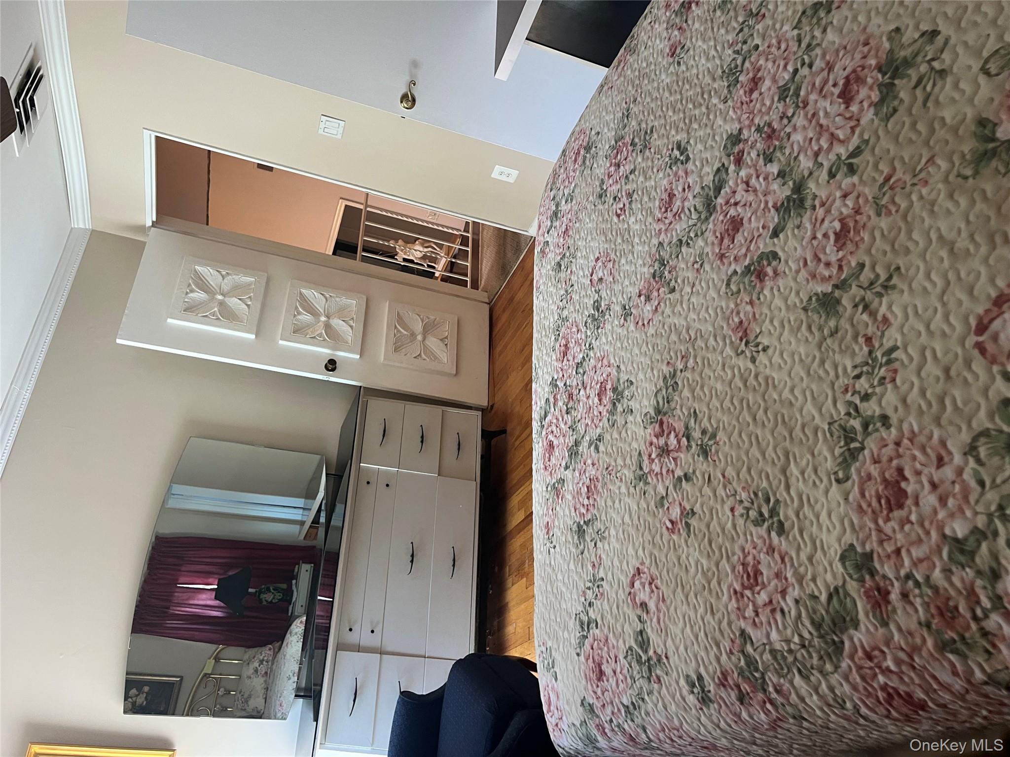 #14 photo, 614 Bond Court, North Merrick , NY 11566