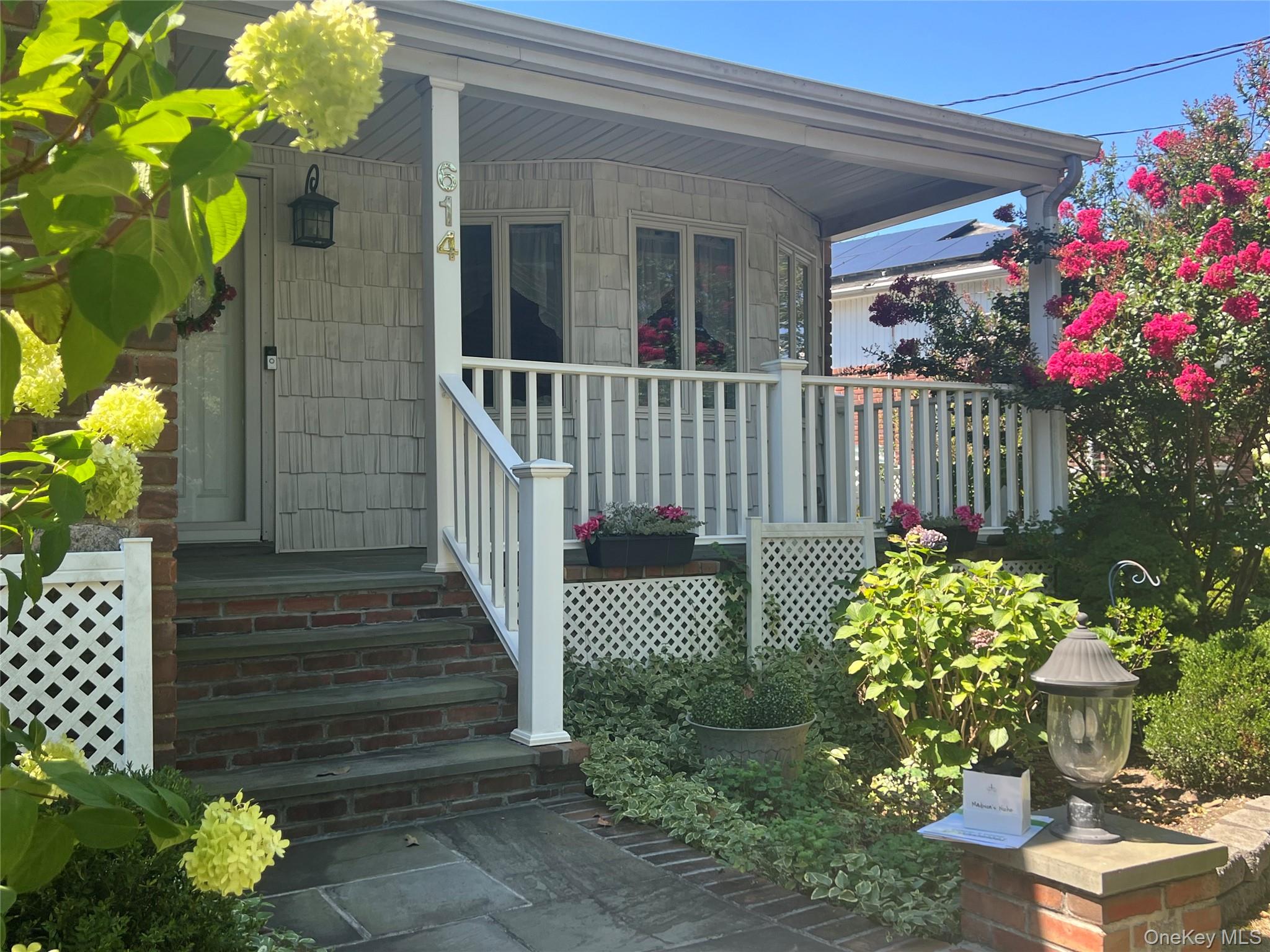 #4 photo, 614 Bond Court, North Merrick , NY 11566