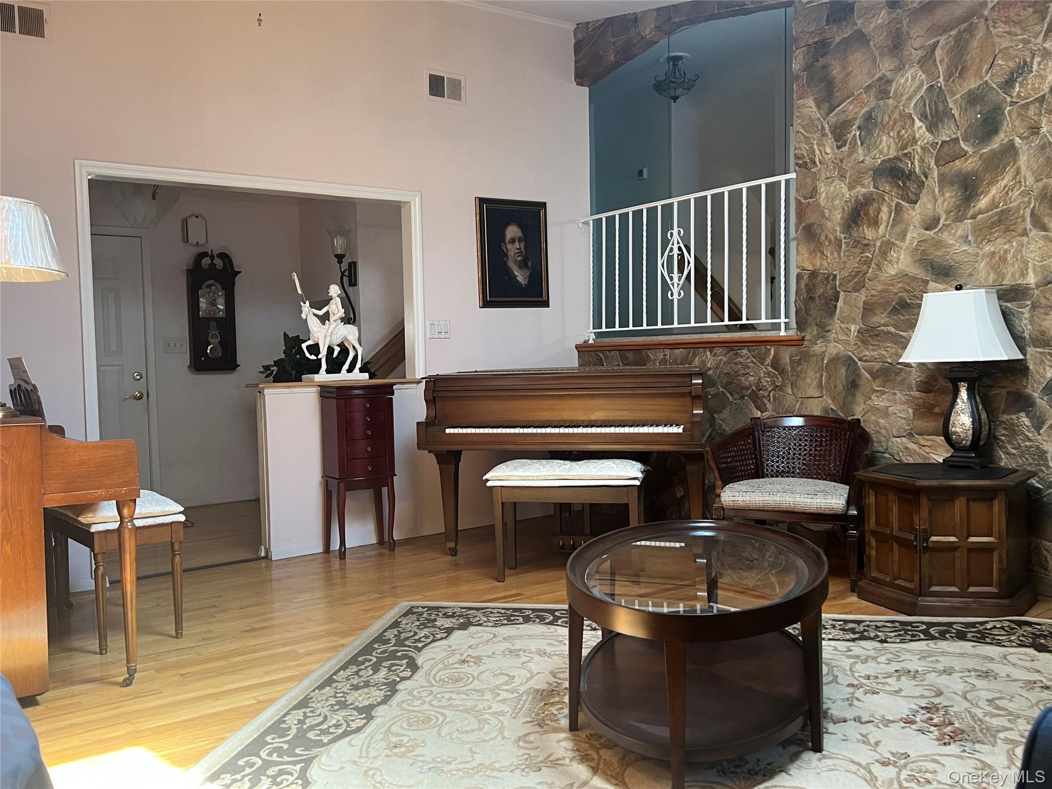 #6 photo, 614 Bond Court, North Merrick , NY 11566