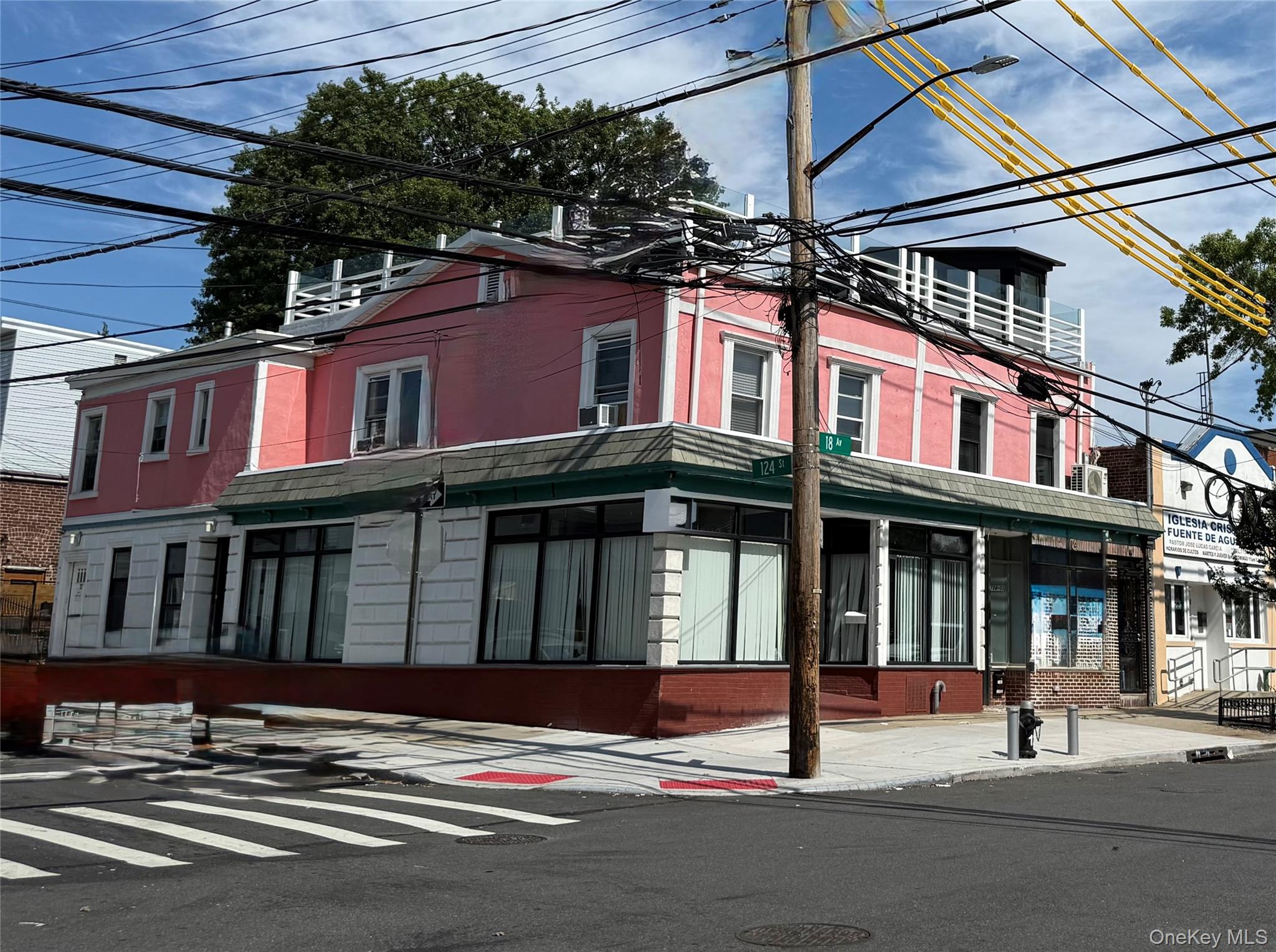 #1 photo, 124-03 18th Avenue, クイーンズ区 College Point , NY 11356