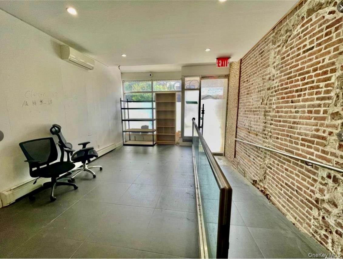 #7 photo, 124-03 18th Avenue, クイーンズ区 College Point , NY 11356