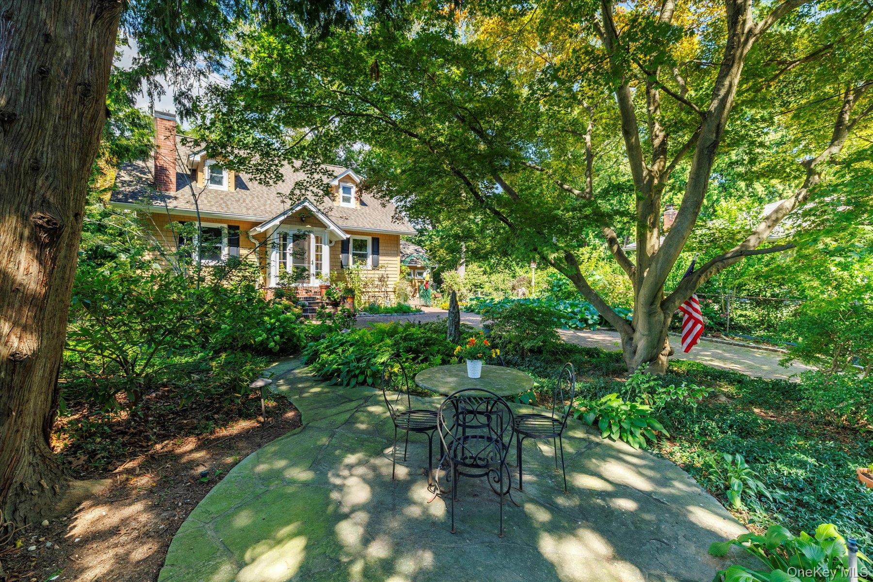 #3 photo, 441 New York Avenue, Baldwin , NY 11510